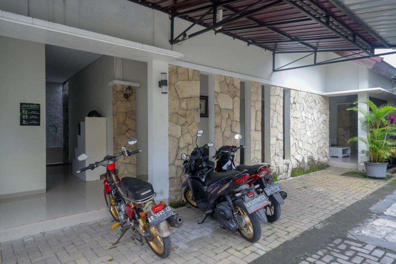 Reddoorz Near Jogja City Mall Melati Exterior photo