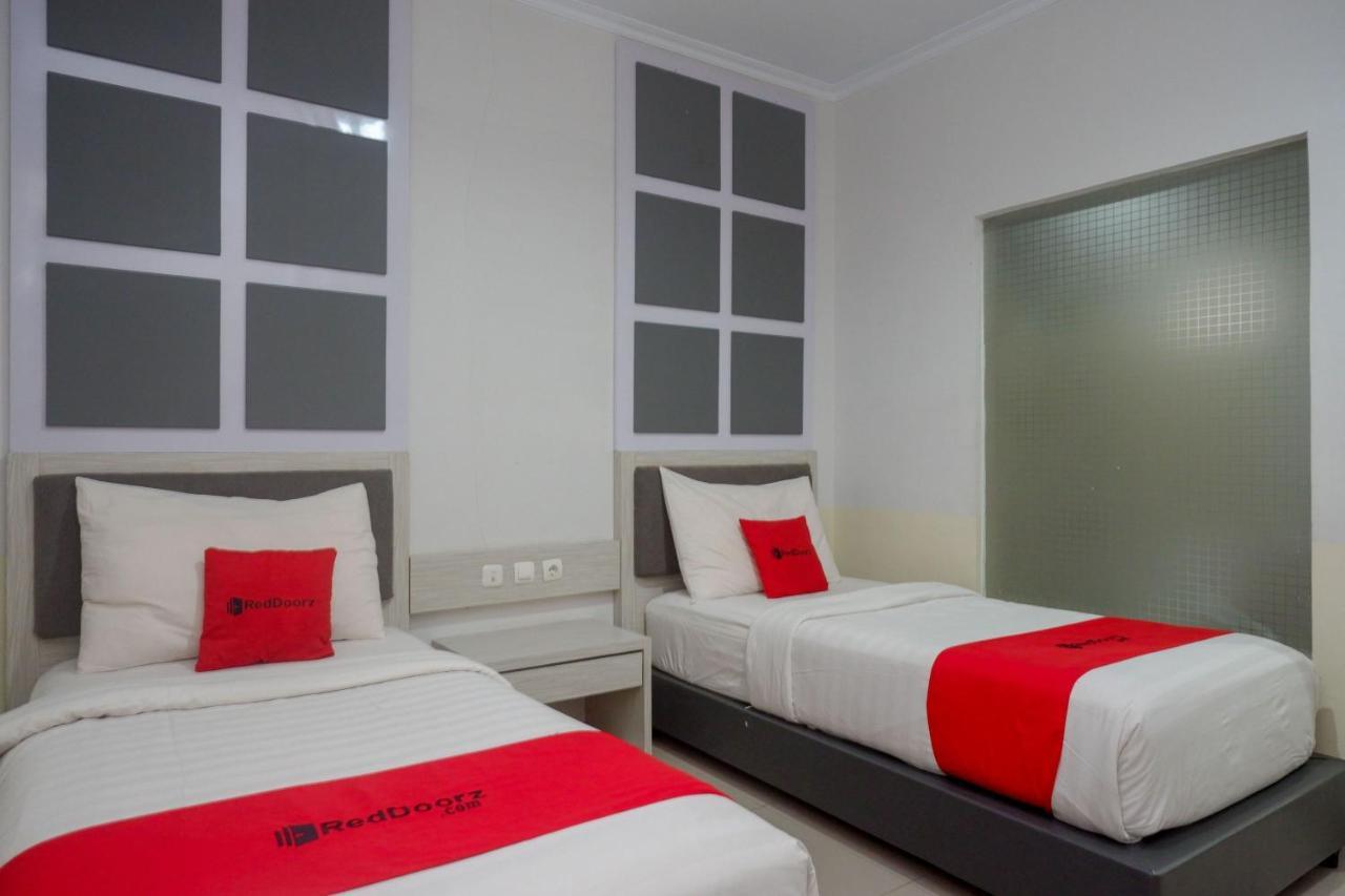 Reddoorz Near Jogja City Mall Melati Exterior photo